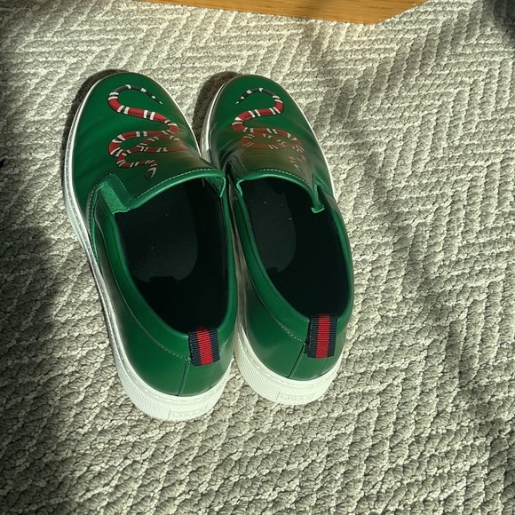 Gucci men's size 9.5 leather loafers Kingsnake design. perfect condition - Picture 7 of 7